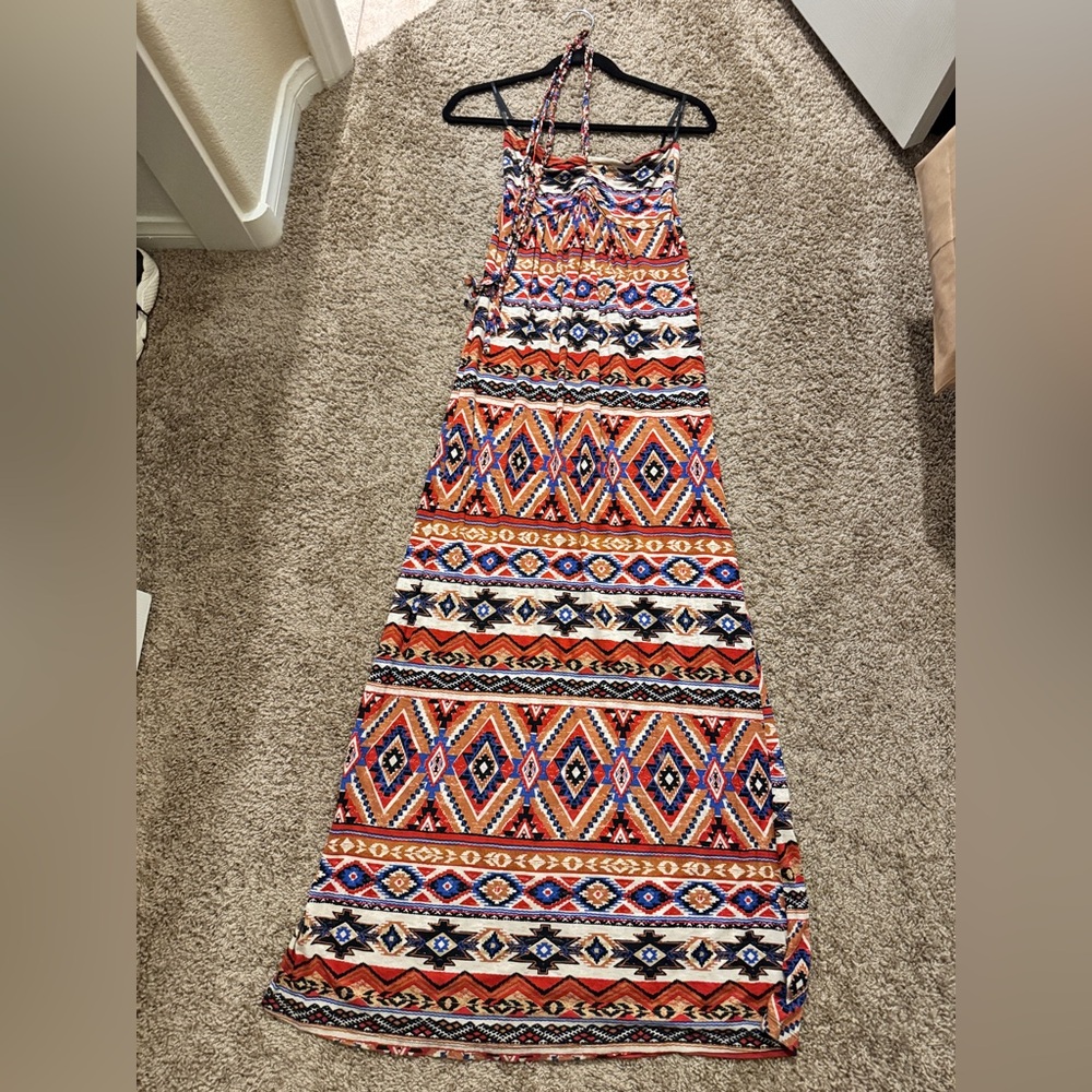 Forever 21 Red and Blue Geometric Maxi Dress